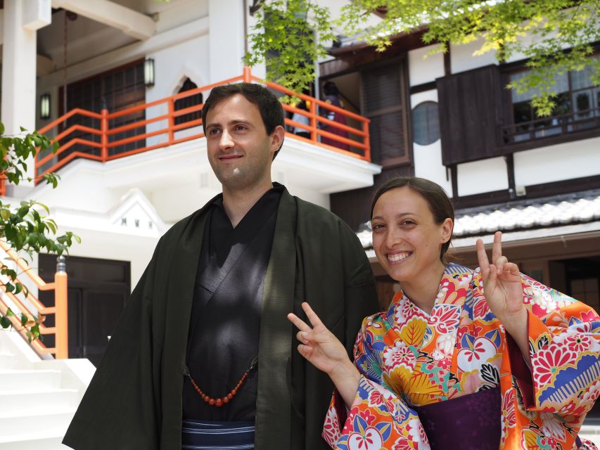 Miyajima: Cultural Experience in Zen Temple - Calligraphy from first strokes to finished souvenir
