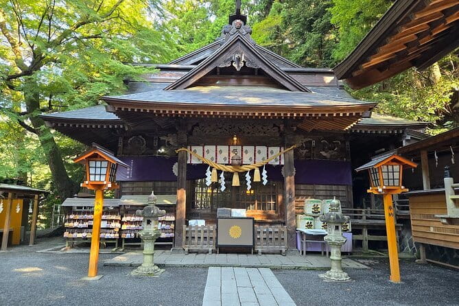 Mount Fuji Full Day Sightseeing Tour from Tokyo - The Lawson stop is famous, useful, and a little odd