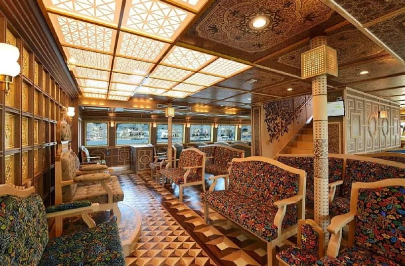 Mt Fuji Hakone/Enoshima Tour:Optional Ropeway/Lake Ashi Boat - Two hours on Enoshima Island