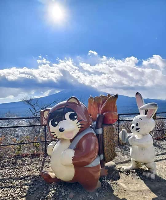 Mt. Fuji & Lake Kawaguchiko Ropeway Panorama Full-Day Tour - Lunch is flexible, so carry cash and a snack