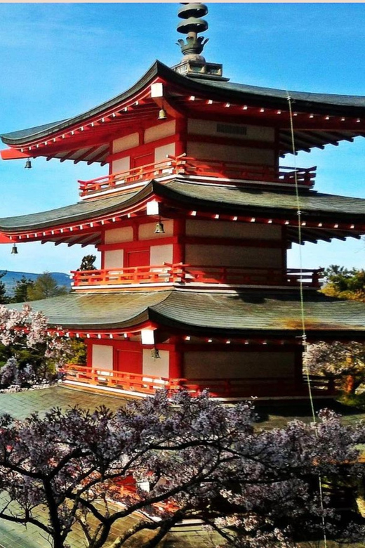 Mt Fuji Sightseeing Private tour with English Speaking Guide - Arakurayama Sengen Park and Chureito Pagoda