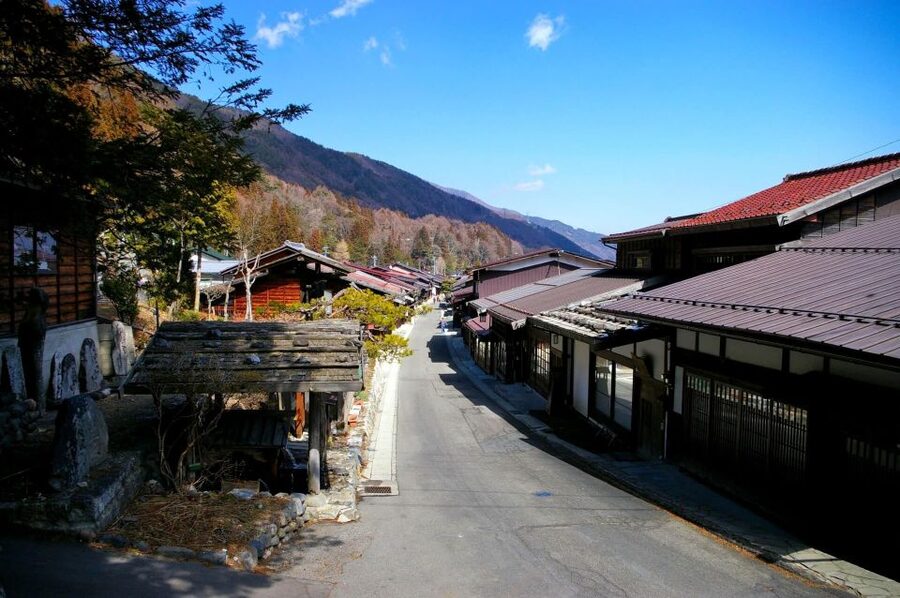 Nagano/Matsumoto: Matsumoto Castle and Narai-juku Day Trip - The coach ride into the Kiso Valley