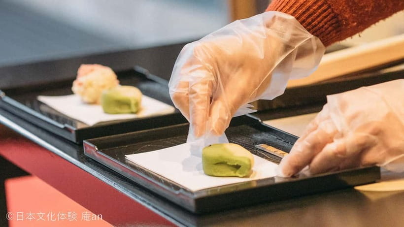 Nagoya: Japanese Traditional Sweets making and Tea Ceremony - A short pause before the matcha lesson