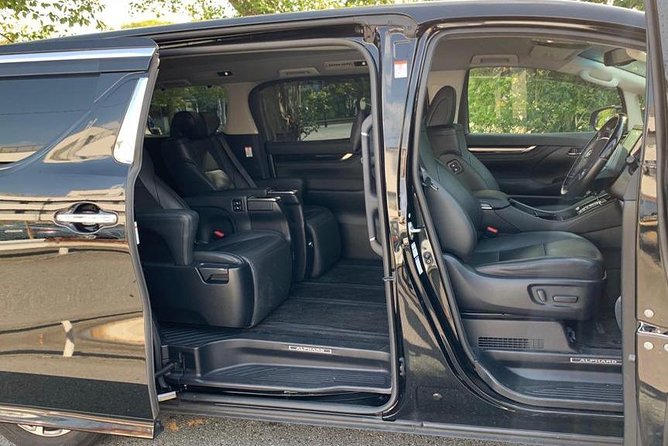 Narita Airport (NRT) Private Transfer to Central Tokyo - Meet-and-greet is worth considering