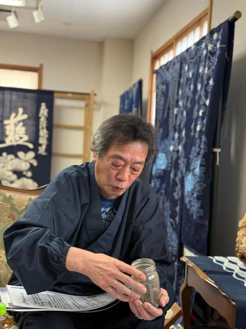 Natural Indigo Dyeing with Local Masters (Private Atelier) - The bilingual support and group size