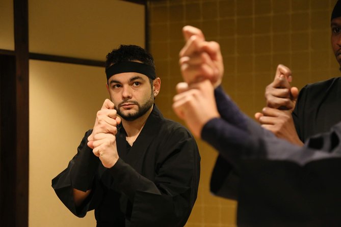 Ninja 2-hour Hands-on Lesson by Japanese master in Kyoto -Medium - Handling the ninja sword and other equipment