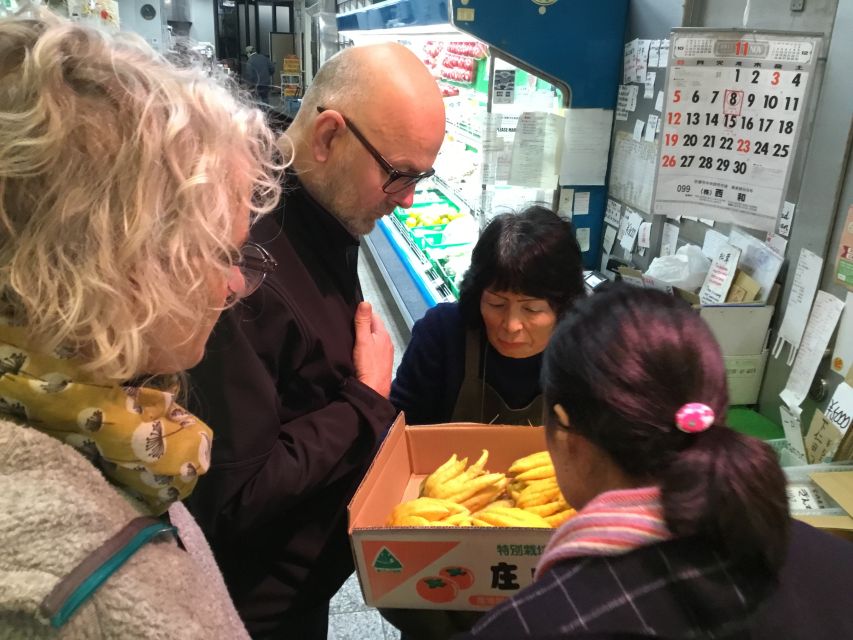 Nishiki Market Food Tour with Cooking Class - Why Nishiki Market is better with a guide
