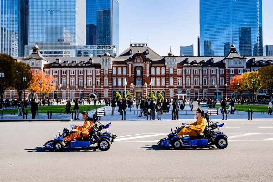 Official Japan Go-Kart Through Shibuya / Shinjuku - Costumes, cameras, and the social side of the ride