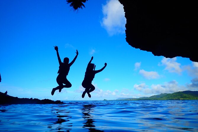 Okinawa Ishigaki Kabira Bay SUP or Canoe and Blue Cave Snorkeling - How weather and tide shape the day