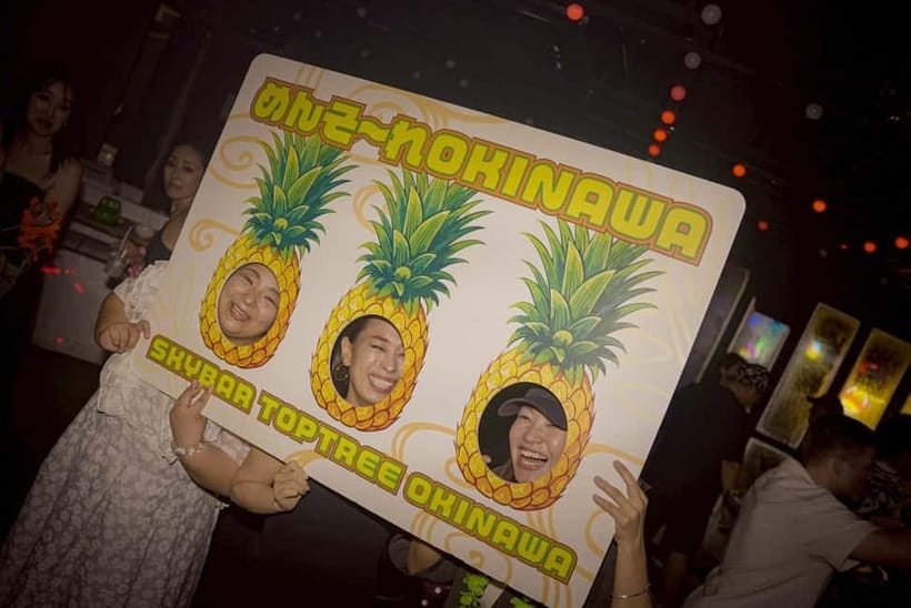 Okinawa:Sky BAR TOPTREE Nightclub Entry Ticket+Drink & VIP - Who will enjoy TOP TREE OKINAWA?