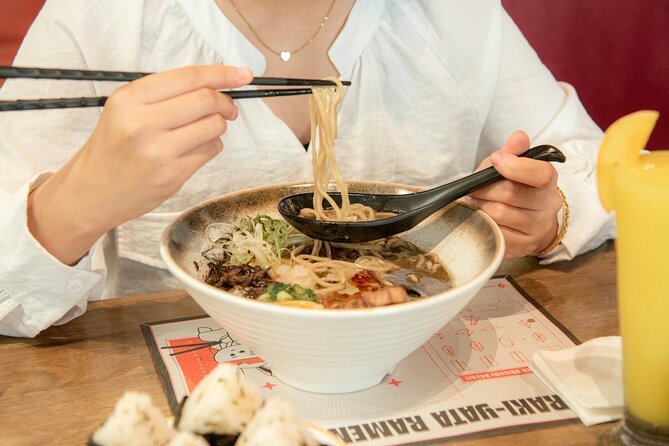 Omicho Market & Kanazawa Ramen Tasting Tour - Forty minutes among seafood, snacks, and Kaga vegetables