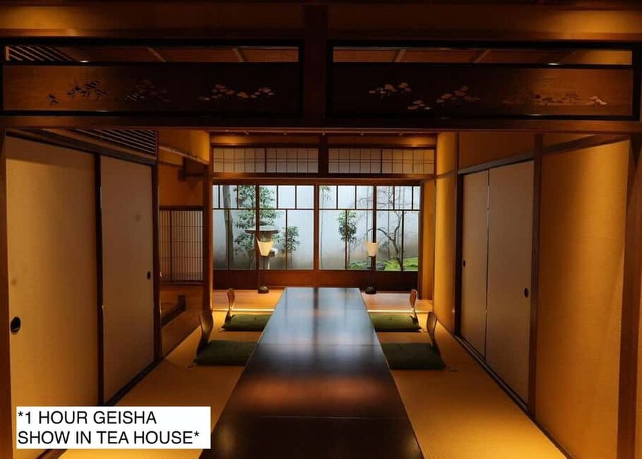 One Hour Geisha Show in Kyoto - Meeting a Maiko in Kyoto