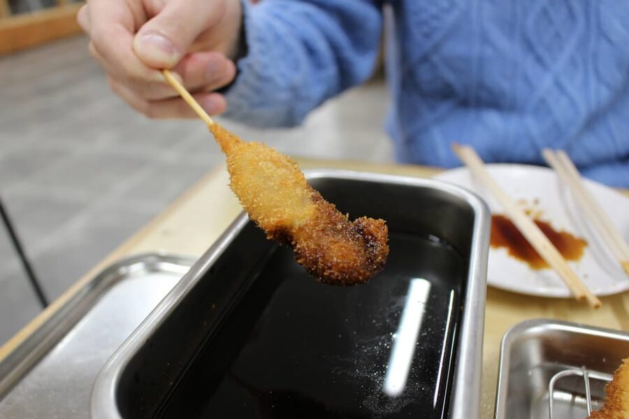 Osaka: 2-Hour Local Street Food Tour – Dotonbori & Namba - How the guide affects the experience
