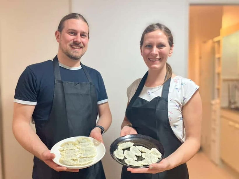 Osaka: Cooking Class Ramen & Gyoza Course in Nanba - The 30-minute welcome and preparation