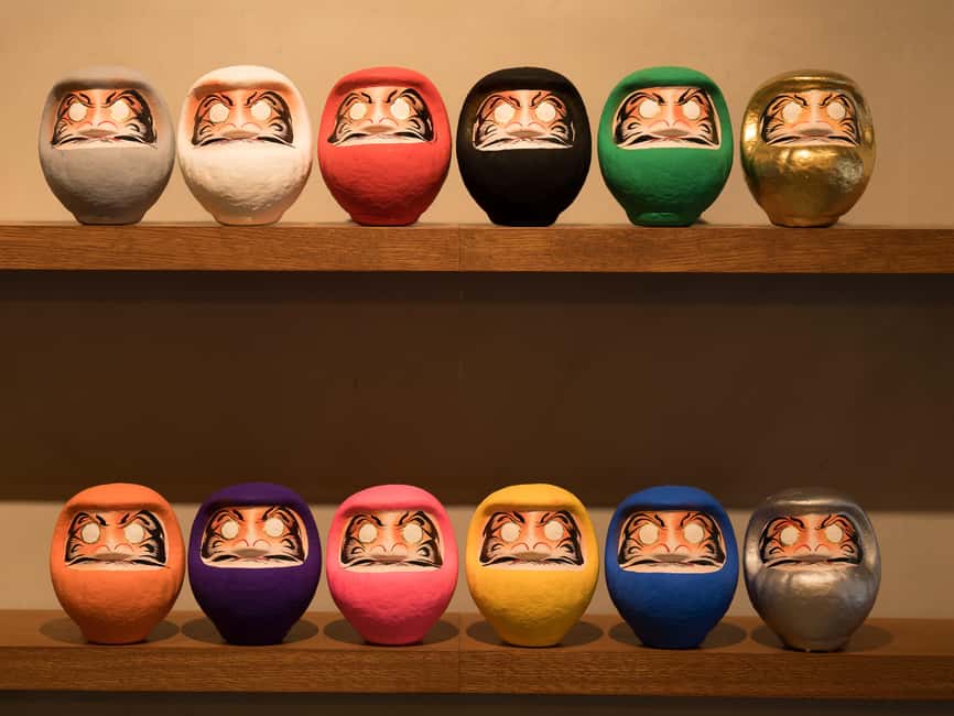 Osaka Daruma Workshop — Paint Your Own Good-Luck Daruma - Finishing the Daruma and customizing the box