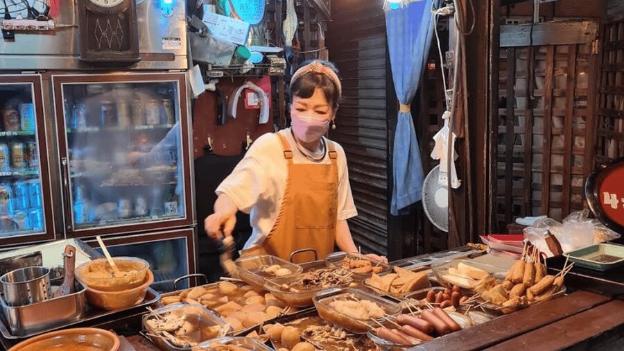 Osaka: Deep Backstreets Walking Tour with Dinner Option - Why this Osaka walk feels different