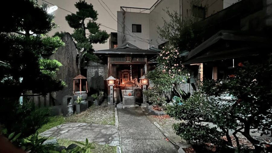 Osaka: Deep Backstreets Walking Tour with Dinner Option - Retro Osaka before the alleys