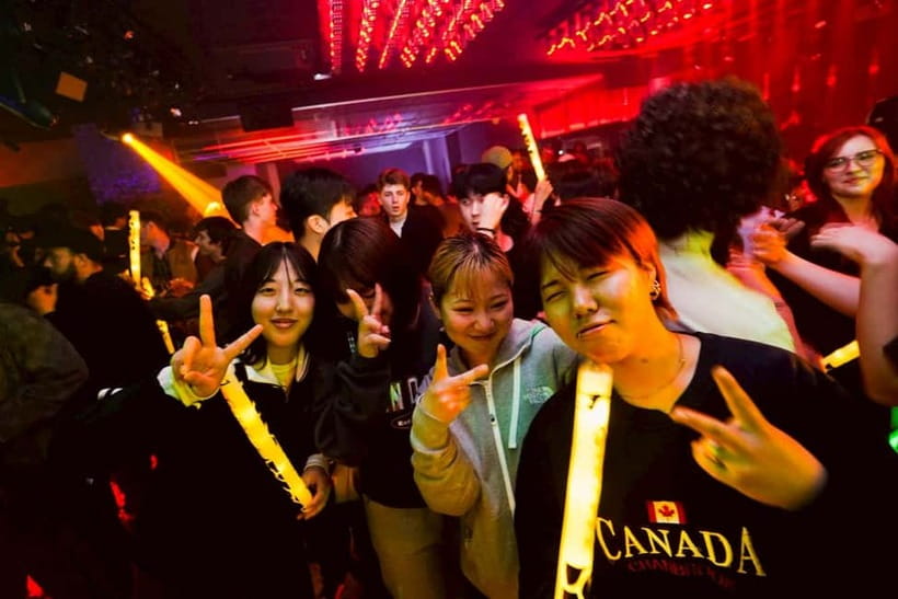 Osaka Dotonbori:GIRAFFE Nightclub Ticket with Drink/VIP Plan - Music, lights, and the 2025 upgrade