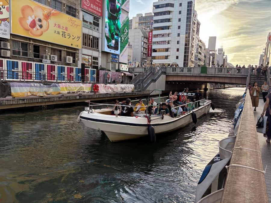 Osaka: Dotonbori's Bridges 20-Minute Cruise - Boarding between Tazaemon Bridge and Ebisu Bridge