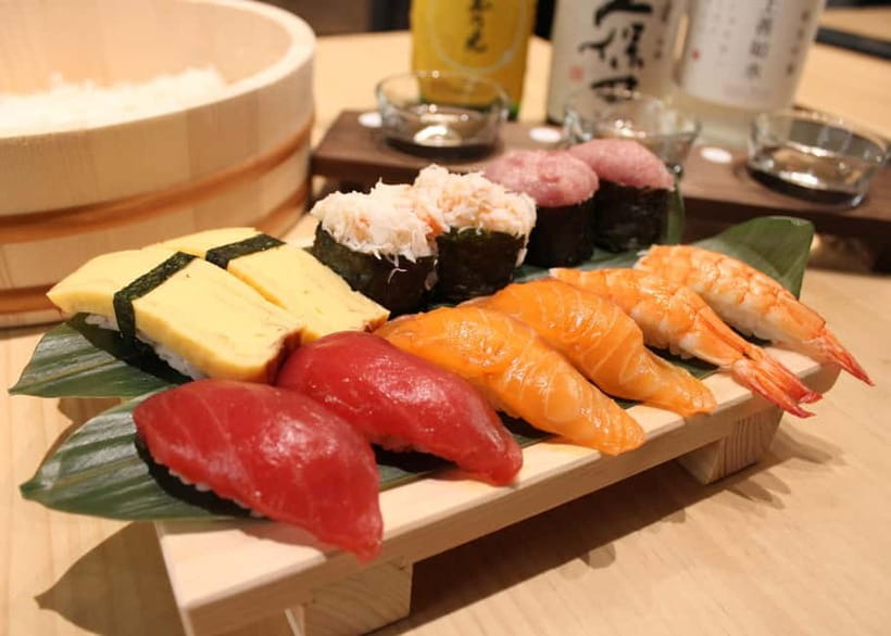 Osaka Dotonbori: Sushi Making Experience - Making sushi in the middle of Dotonbori