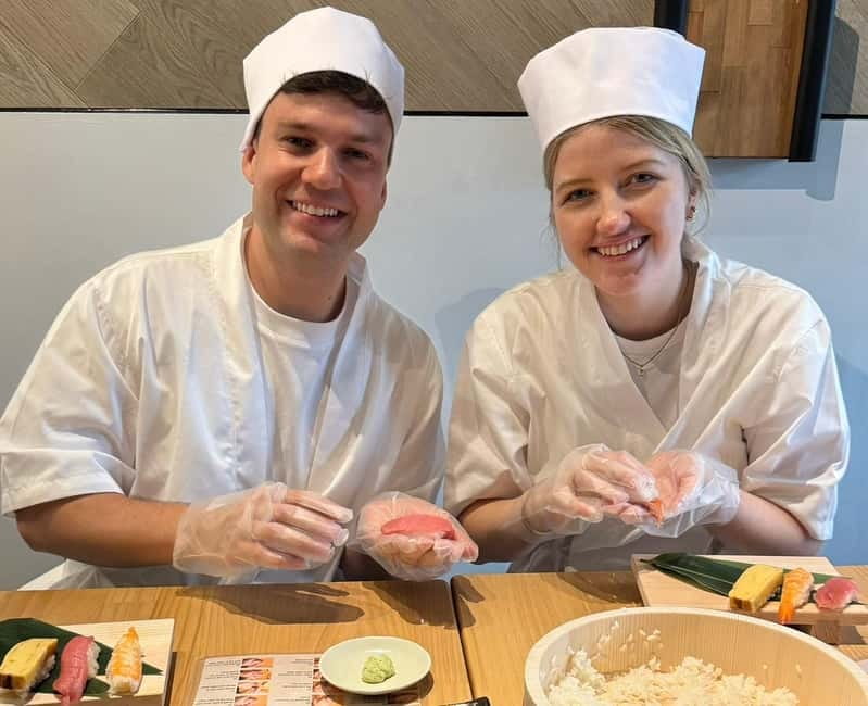 Osaka Dotonbori: Sushi Making Experience - Step two: seasoning the sushi rice