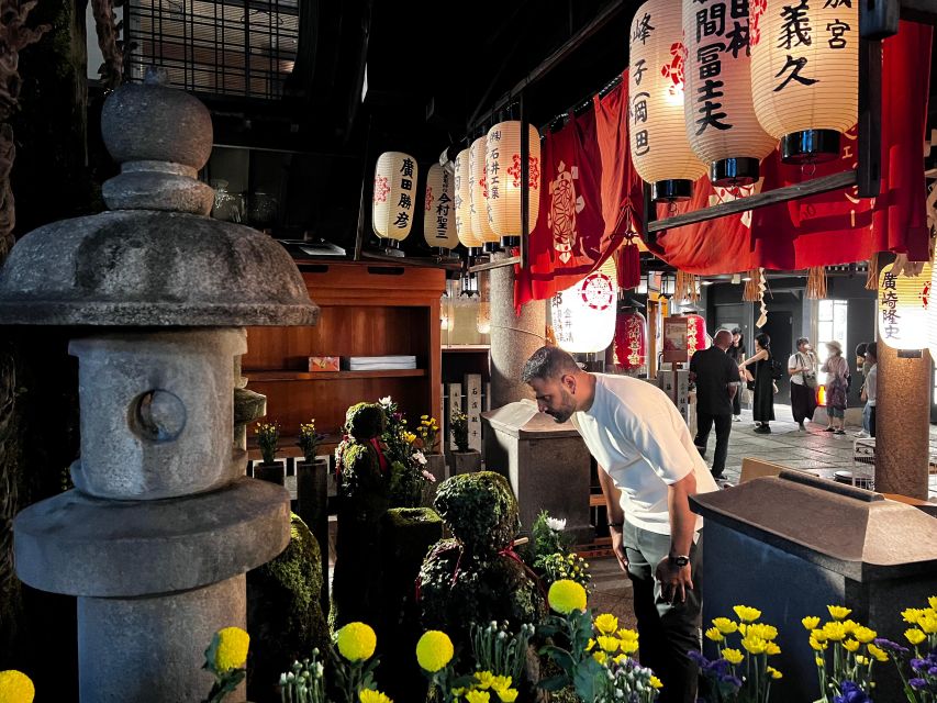 Osaka: Izakaya Bars Guided Walking Tour - Sake, beer, spirits, and the pace of drinking