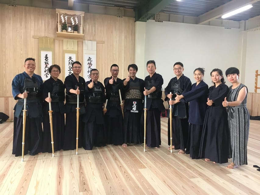 Osaka: Kendo Workshop Experience - Learning the first strikes with a bamboo sword