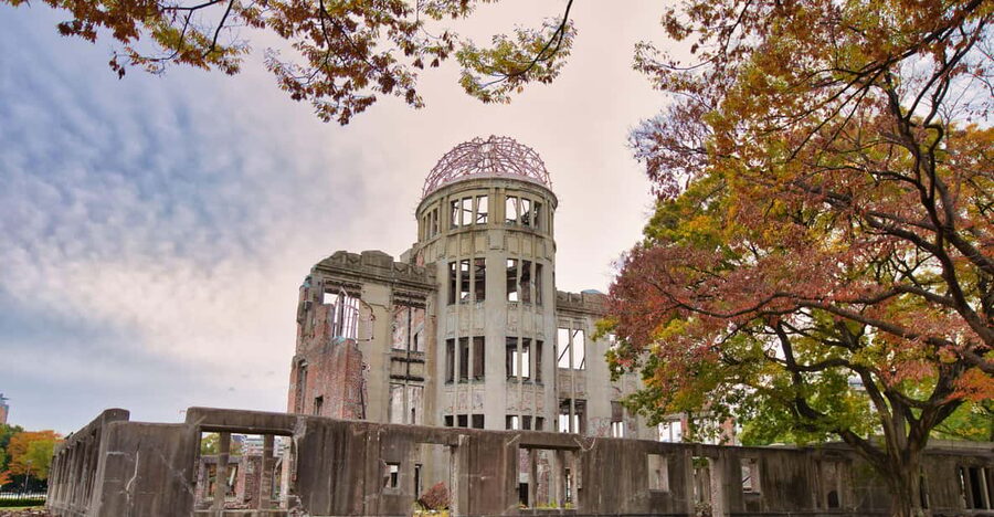 Osaka/Kyoto: Hiroshima Miyajima Bus Tour & Shinkansen Ticket - The long ride south is part of the experience
