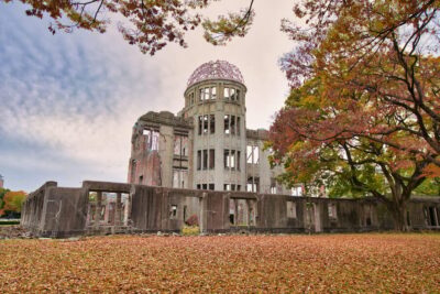 Osaka/Kyoto: Hiroshima Miyajima Bus Tour & Shinkansen Ticket