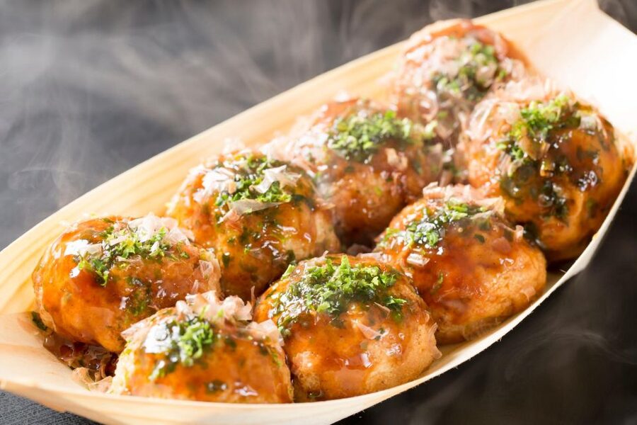 Osaka: Local Foodie Tour in Dotonbori and Shinsekai - Takoyaki and three included drinks