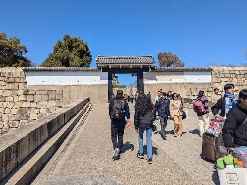 Osaka: Osaka Castle Guided Tour with Local Guide - Who will enjoy this most