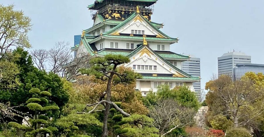 Osaka: Private and Fully Customized Tour with Hotel Meet Up - Shinsekai brings a rougher, more colorful Osaka