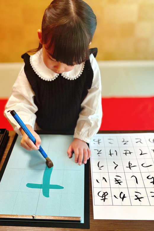 Osaka: Private Japanese Calligraphy Experience - Timing, cancellation, and practical details
