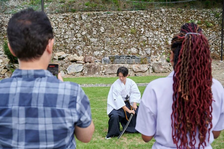 Osaka: Private Samurai Experience - Train with Sword Master - Who should book this experience?