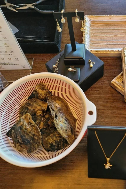 Osaka Shinsaibashi Pearl extraction experience - Finding the shop in Shinsaibashi