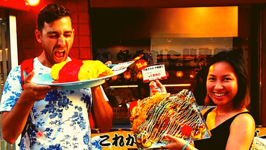 Osaka: Shinsekai Food Tour with 13-15 Dishes at 5 Eateries - The specialty gyoza restaurant