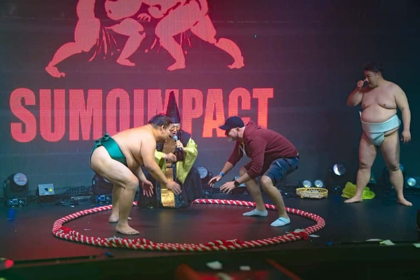 Osaka:SUMO BEATS SHOWCASE: Taiko Drum and Wagyu burger! - Learning what happens before the clash