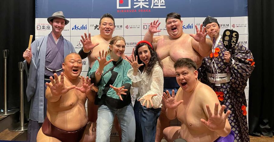 Osaka: Sumo Stage Show with Bento or Snack + Fight & Photo - The pre-show rakugo set