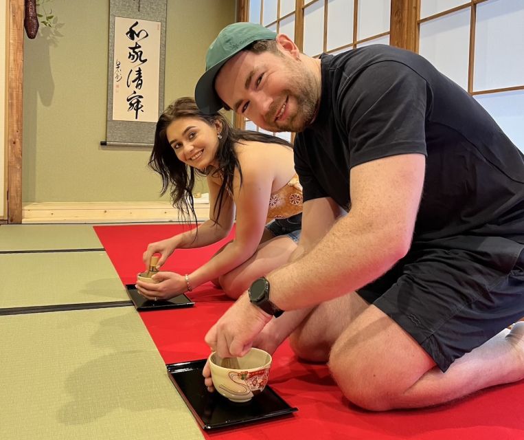 Osaka: Tea Ceremony Experience - Finding the second-floor meeting point