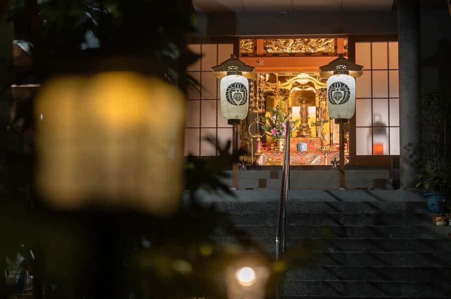 Osaka Temple Cool Foot Bath & Matcha Experience〈45min〉 - The cooling foot bath and light scrub massage