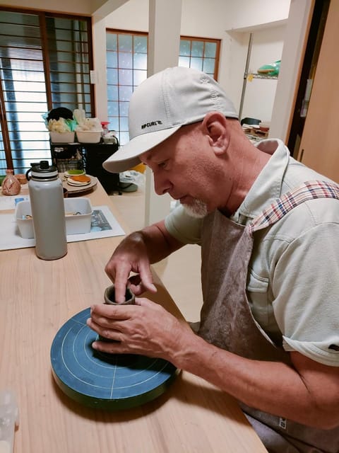 Osaka: Traditional Japanese Ceramics Private Experience - Japanese colors, patterns, and food culture