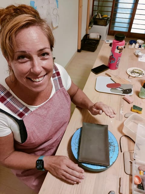 Osaka: Traditional Japanese Ceramics Private Experience - Choosing between a sake set, sushi set, and chawan