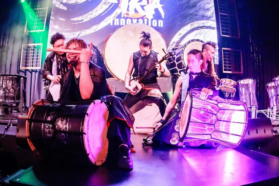 Osaka: UTAGE Japanese Taiko Live Show - Why the 180-centimeter drum matters
