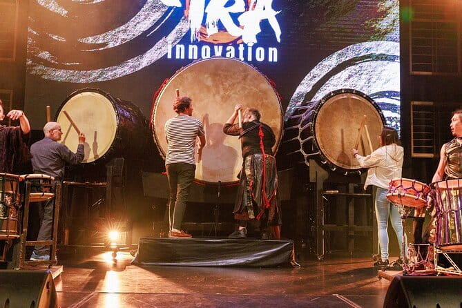 Osaka: UTAGE Modern Japanese Taiko Live Show - The sound of the giant taiko