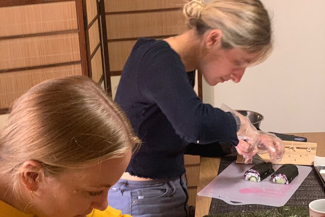 Private Art Sushi Roll Class in Kyoto - What happens during the 60-minute itinerary