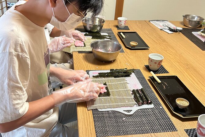 Private Art Sushi Roll Class in Kyoto - Is $93.32 good value?