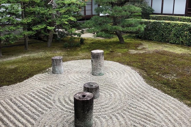 Private car tour in Kyoto (up to 4) - Why a Private Car Helps in Kyoto