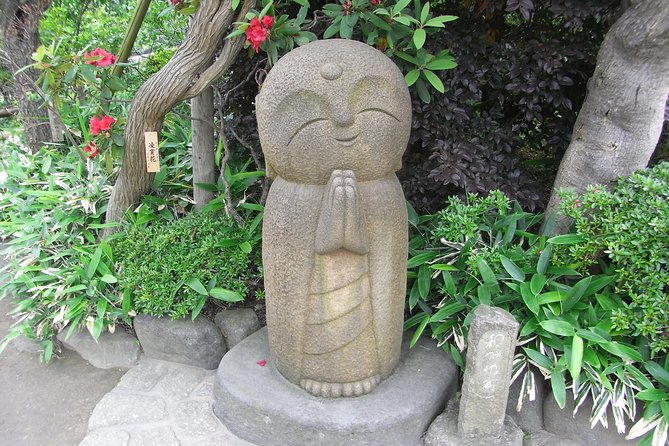 Private Car Tour to see Highlights of Kamakura, Enoshima, Yokohama from Tokyo - Yokohama’s waterfront, gardens, and city views