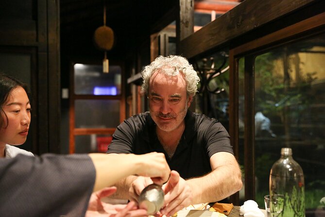 Private Food & Sake Tour in Central Kyoto with Sake Sommelier - First stop: a machiya izakaya