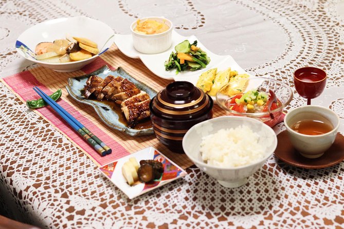 Private Home-Style Cooking Class in Osaka with Local Mom Yoshiko - The station meeting point and the trip into Hyogo